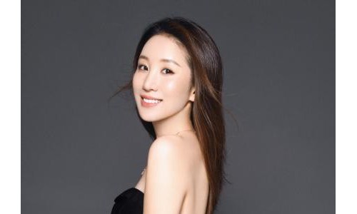 【大咖专访】一个集美貌与才华于一身的女子