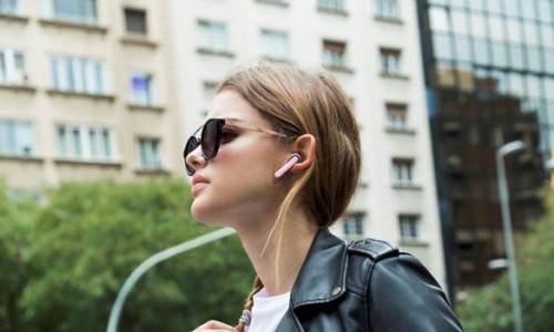 时尚舒适，畅享无线  JBL TUNE 220TWS真无线耳机