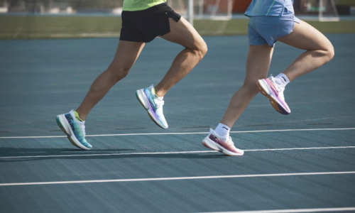 䨻上开练 | 李宁䨻飞电Discovery竞速训练鞋助燃跑力潜能