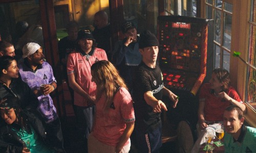 英国街头文化先锋再合作，umbro茵宝 x PALACE联名系列发布