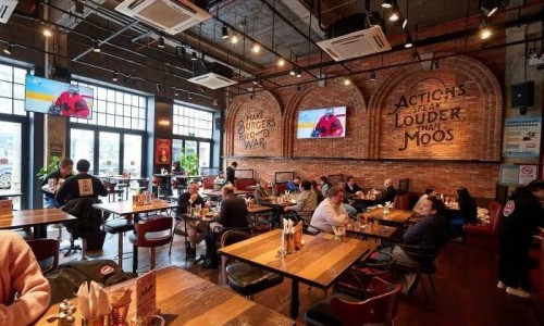 亨氏精选联手星选汉堡餐厅FAT COW首次登陆中国！